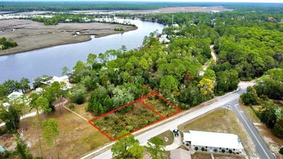 /international/us/711-ryan-dr-carrabelle-fl-110104047489/