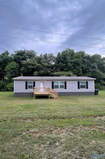 /international/us/203-bainbridge-loop-muscle-shoals-al-110104430194/
