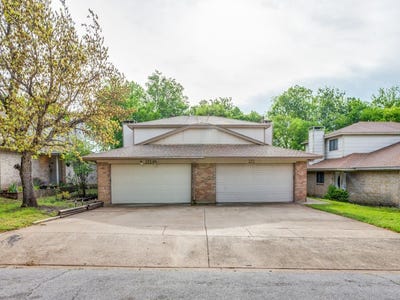 /international/us/121-123-allencrest-drive-white-settlement-tx-110107005193/