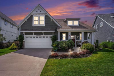 /international/us/1002-s-cove-circle-whitehall-mi-110100892757/