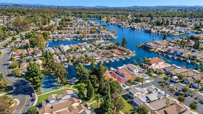 /international/us/24298-toledo-lake-forest-ca-110120003658/