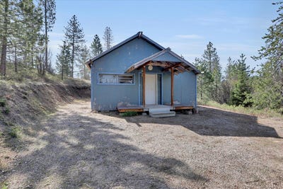 /international/us/5324-olinger-rd-springdale-wa-110101073434/