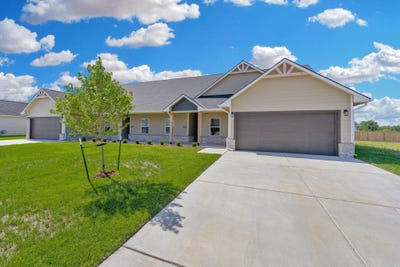 /international/us/13015-w-thorton-st-unit-200-wichita-ks-110107539683/