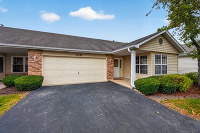 /international/us/13728-s-magnolia-drive-plainfield-il-110120158676/