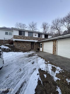 /international/us/2486-kettle-road-altoona-pa-110097067731/