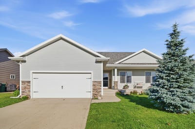 /international/us/112-n-e-megan-avenue-elkhart-ia-110108477371/