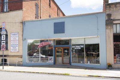 /international/us/342-s-monroe-st-alderson-wv-110101214684/