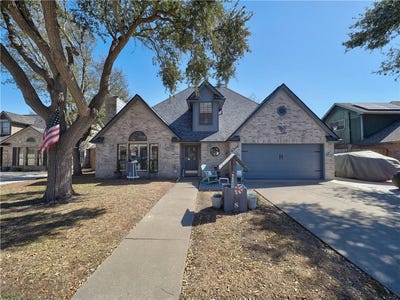 /international/us/2306-park-wood-drive-portland-tx-110105982138/