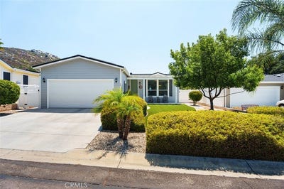 /international/us/2239-black-canyon-rd-ramona-ca-110101477045/?lang=en