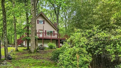 /international/us/122-westfall-drive-dingmans-ferry-pa-110099691943/