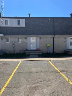 /international/us/15575-dupage-boulevard-taylor-mi-110107510440/