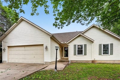 /international/us/417-n-cherry-street-gardner-ks-110107711390/