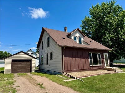 /international/us/720-fir-avenue-bird-island-mn-110100729706/