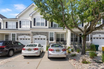 /international/us/137-brookfield-drive-jackson-nj-110101212294/