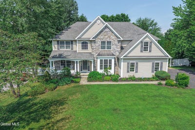 /international/us/48-towpath-lane-waterford-ny-110109387350/