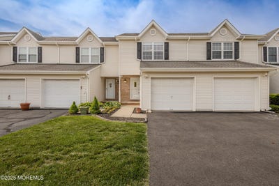 /international/us/29-lorenzo-court-aberdeen-nj-110100051534/