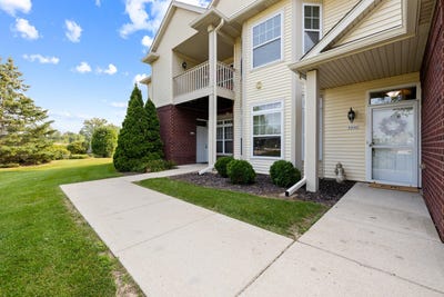 /international/us/595-grandview-ct-pewaukee-wi-110101421572/