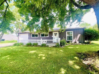 /international/us/943-hollis-drive-elyria-oh-110100801853/