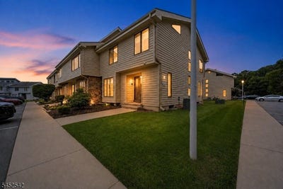 /international/us/180-dakota-dr-andover-twp-nj-110119688798/
