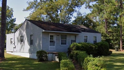 /international/us/1219-sturgeon-dothan-al-110105753820/
