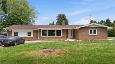 /international/us/5700-old-oak-ridge-road-greensboro-nc-110107939673/