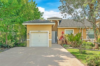 /international/us/8908-nw-40th-st-coral-springs-fl-110108587811/
