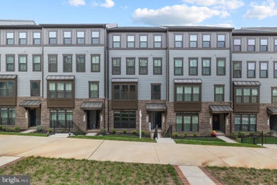/international/us/17379-harrison-ridge-drive-dumfries-va-110105016871/