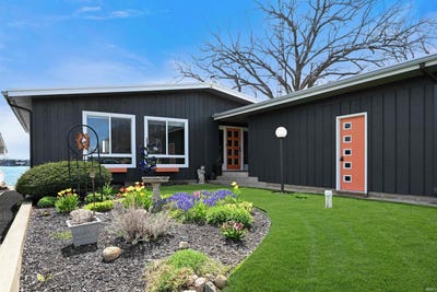 /international/us/1043-e-northshore-drive-syracuse-in-110107386883/