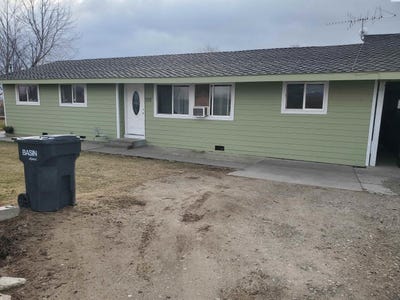 /international/us/770-w-woodin-rd-sunnyside-wa-110097201569/