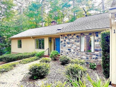 /international/us/1907-wedgewood-drive-sanford-nc-110106803820/