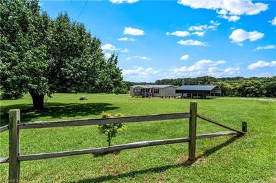 /international/us/3019-church-music-road-boonville-nc-110100703932/