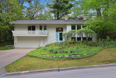 /international/us/115-little-swiss-place-green-bay-wi-110108199470/