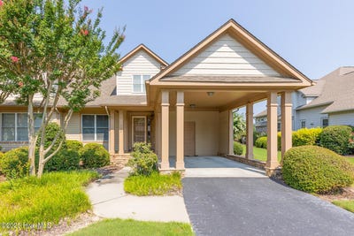 /international/us/176-starland-lane-southern-pines-nc-110101422241/