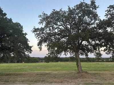 /international/us/tbd-agnes-circle-springtown-tx-110101265959/