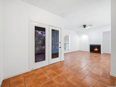 /international/us/6100-woodlake-pkwy-san-antonio-tx-110107535774/