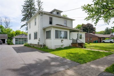 /international/us/72-w-court-street-warsaw-ny-110108739698/