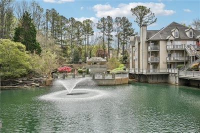/international/us/1006-mill-pond-drive-se-smyrna-ga-110106767844/