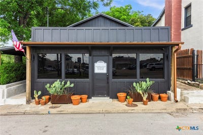 /international/us/200-n-pearl-street-belton-tx-110108423156/