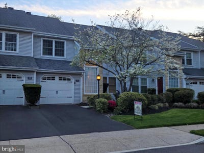 /international/us/373-carmen-drive-collegeville-pa-110107380979/