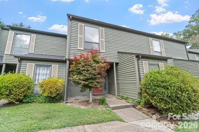/international/us/4340-n-center-street-hickory-nc-110119504860/