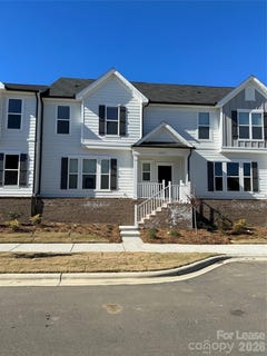 /international/us/22043-lani-drive-charlotte-nc-110107788004/
