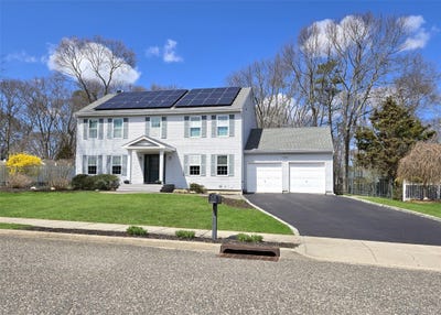 /international/us/5-dorothy-lane-holbrook-ny-110107077329/