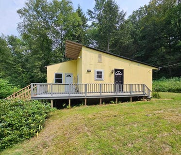 /international/us/161-valley-brook-drive-westminster-vt-110101483223/?lang=en