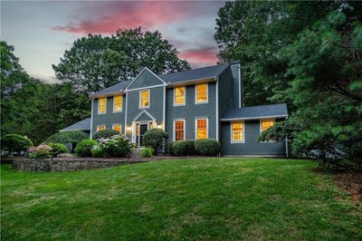 /international/us/7-wickham-road-north-kingstown-ri-110101062729/