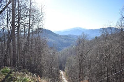 /international/us/10-ridge-place-bryson-city-nc-110092680291/