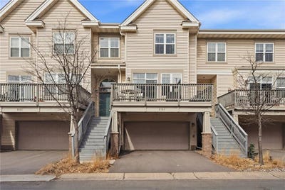 /international/us/8103-oakview-drive-n-maple-grove-mn-110106980117/