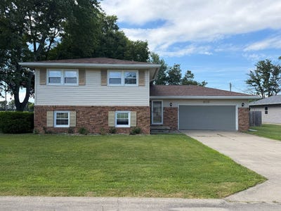 /international/us/808-w-rustic-st-robinson-il-110108907059/