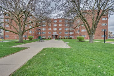 /international/us/222-madison-street-joliet-il-110107229247/