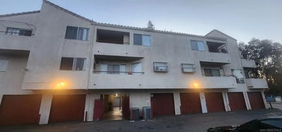 /international/us/390-e-madison-ave-el-cajon-ca-110096688524/