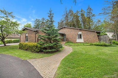 /international/us/7831-caberfae-trail-independence-twp-mi-110108734116/